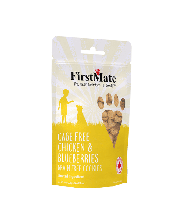 FirstMate Cage Free Chicken & Blueberries Dog Treats, Small, 8 oz