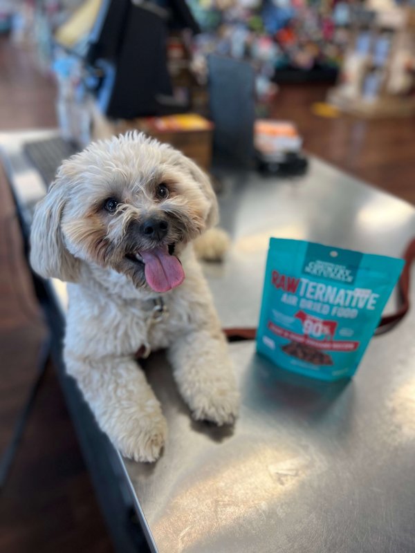 Grandma Mae's Country Naturals RawTernative Air Dried Dog Food. (5OZ Beef & Beef Organs)