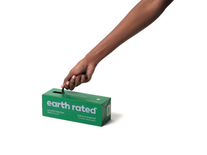 Earth Rated Dog Poop Bags, Thick Grab and Go Single Roll, Ideal for Backyard Pickups, Lavender Scented, 300 Bags