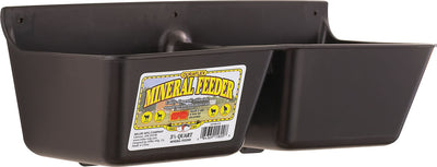 Black DuraFlex Mineral Feeder with 3.5 quart capacity, close-up view of the front label.